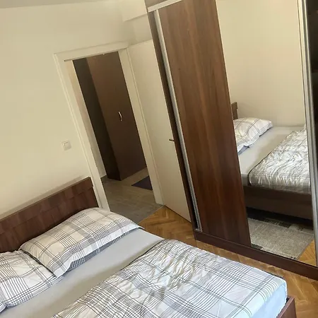 Lux - Bulevar Mira 34 * Brčko