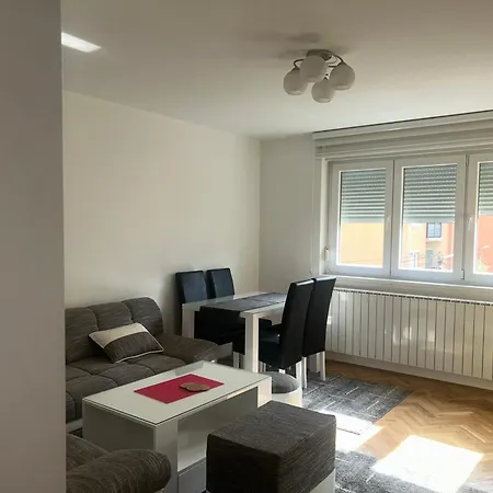 Lejlighed Lux - Bulevar Mira 34