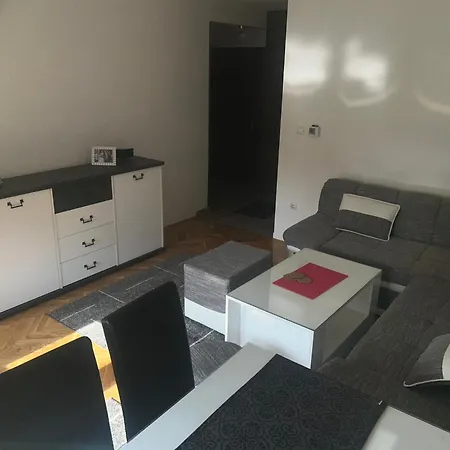 Lux - Bulevar Mira 34 Lejlighed